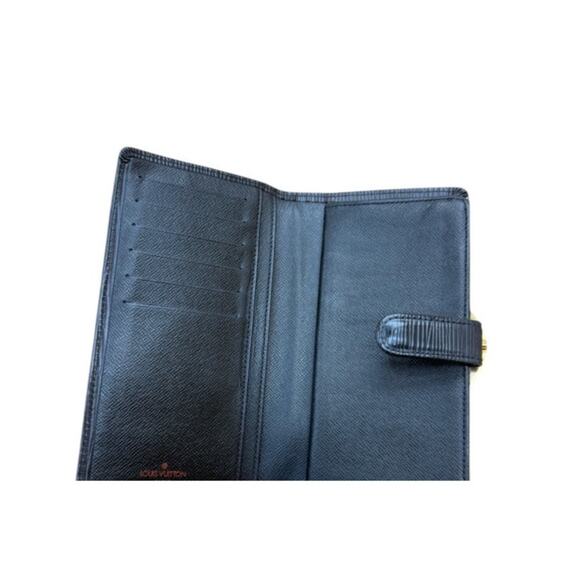 Louis Vuitton Long Black Epi Long Wallet - Picture 10 of 10